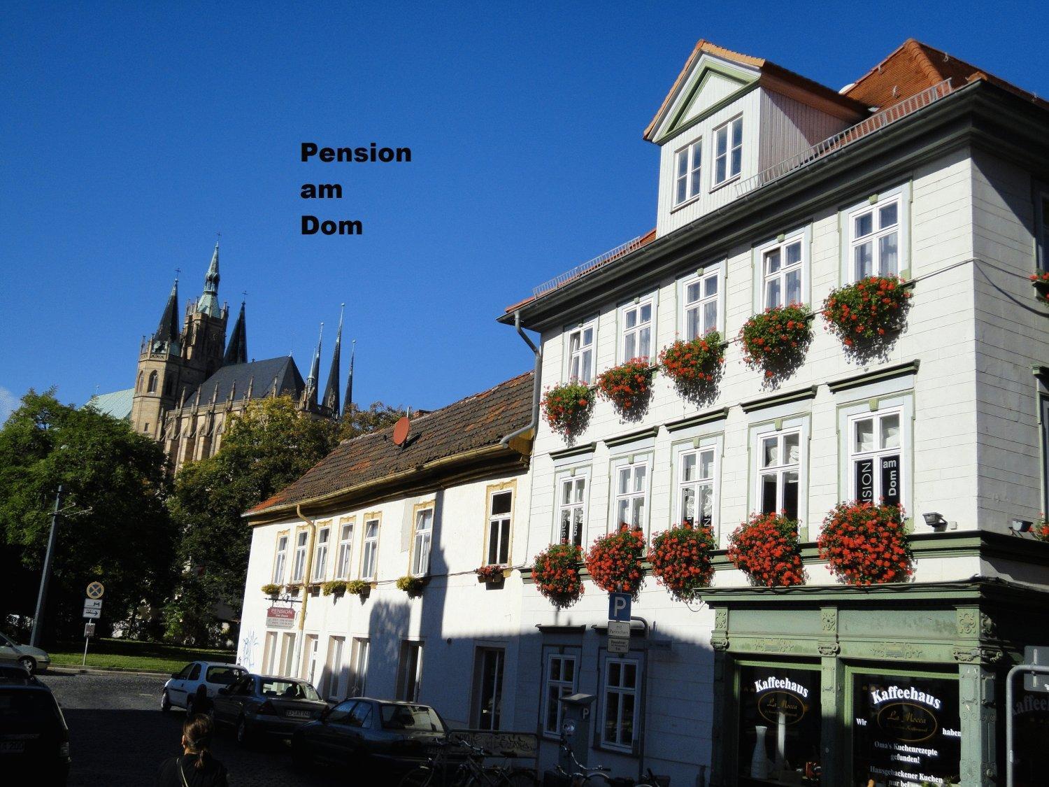 ארפורט Pension Am Dom מראה חיצוני תמונה